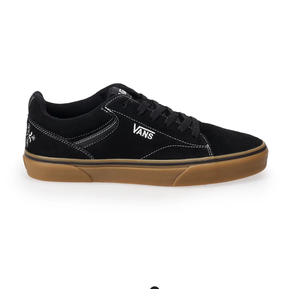 Vans Seldan Skate Black Embroidered Skull Low Sneakers - Picture 3 of 10